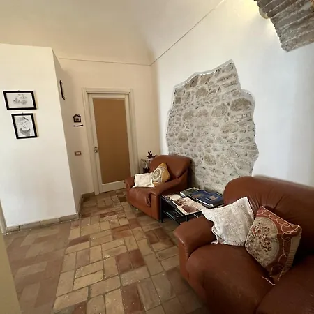 Villino Tokupellon Cupello