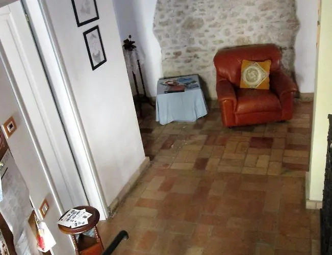 Villino Tokupellon Bed and Breakfast 3*